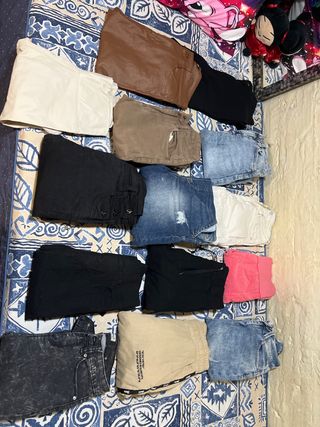 Lote de pantalones de mujer(OFERTA!!!TODO A 25€!!)