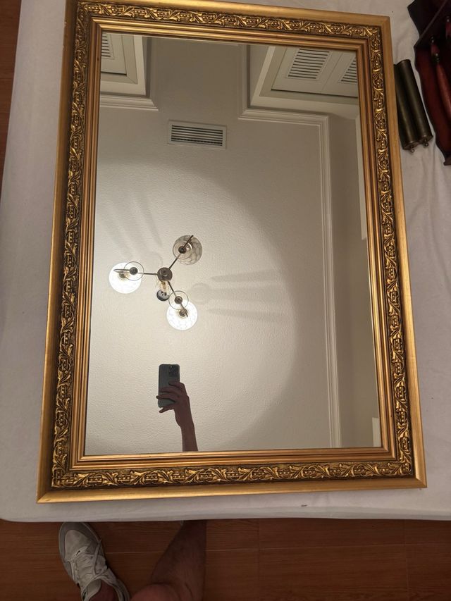 Espejo Marco Dorado Detallado