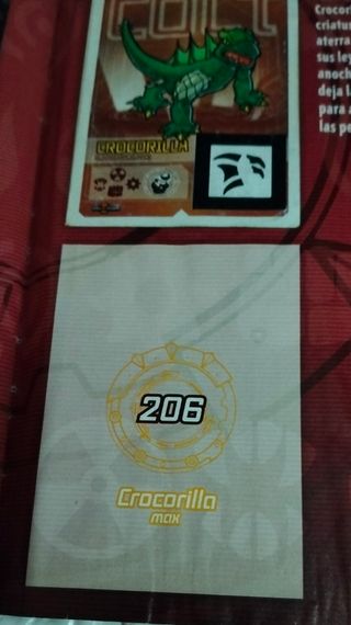 Álbum de cromos Invizimals (casi completo)