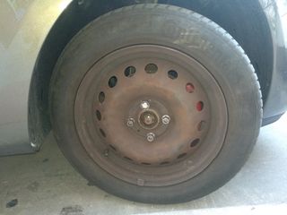 4 Ruedas Renault Clio 3 con Neumáticos Continental