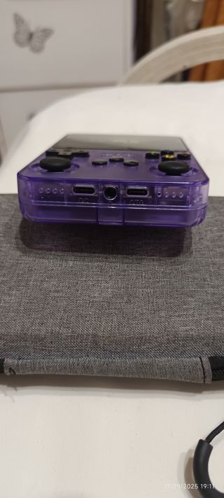 Consola Portátil Klack R36s Morada