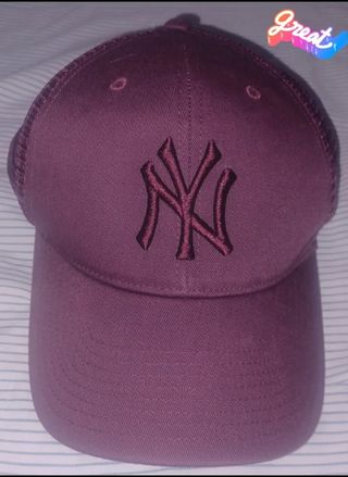 Pack gorras: Gorra Nike Blanca, NY, Hoodrich, Chic
