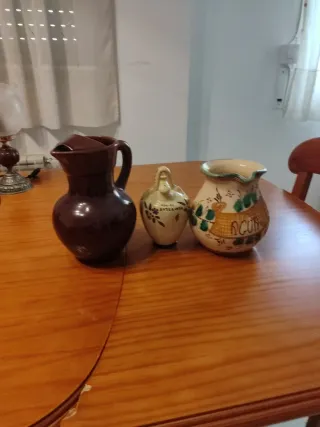 Botijos de barro y cerámica artesanales Argentona