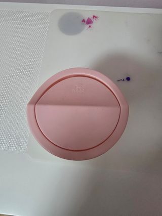 Papelera de escritorio rosa