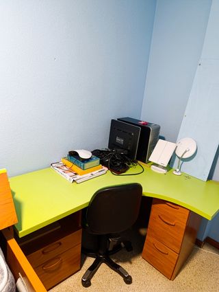 ¡¡¡URGE VENTA!!! Escritorio infanto- juvenil 