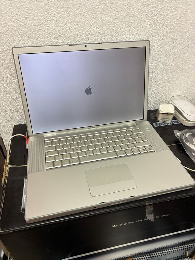 MacBook Pro 2006 y Magicmouse 1gn