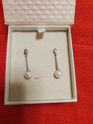 Pendientes largos oro blanco y perlas