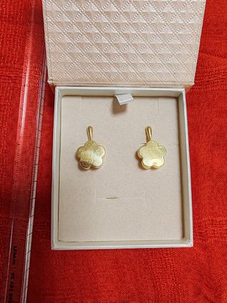 Pendientes Oro 1ª Ley 18k Flor