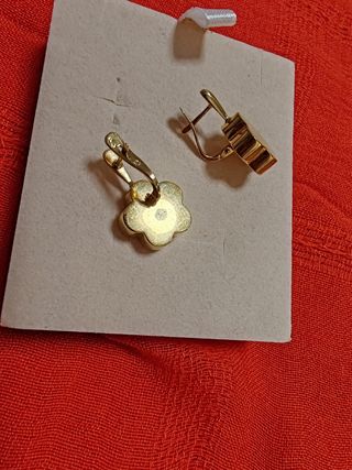 Pendientes Oro 1ª Ley 18k Flor