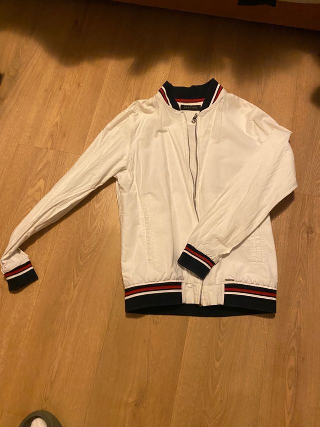 Chaqueta Bomber Zara Blanca