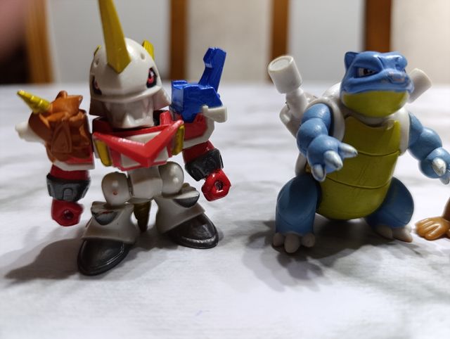 Lote Figuras Pokemon- Digimon- Dinotren- Modnation