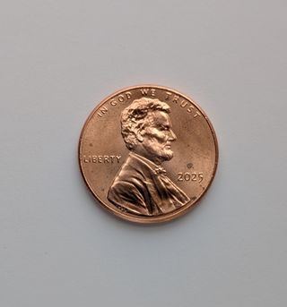 Centavo 2025 Lincoln Cent P D shield reverse EEUU