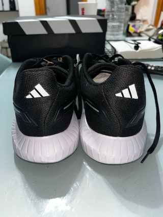 Zapatillas Adidas RunFalcon 2.0 NUEVAS CON ETIQUET