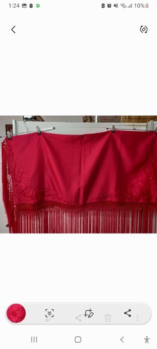 Manton rojo bordado pedrería e hilso medida 1 metr
