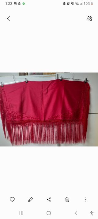 Manton rojo bordado pedrería e hilso medida 1 metr