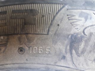 Neumático 235,75,15