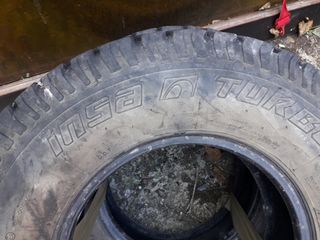 Neumático 235,75,15