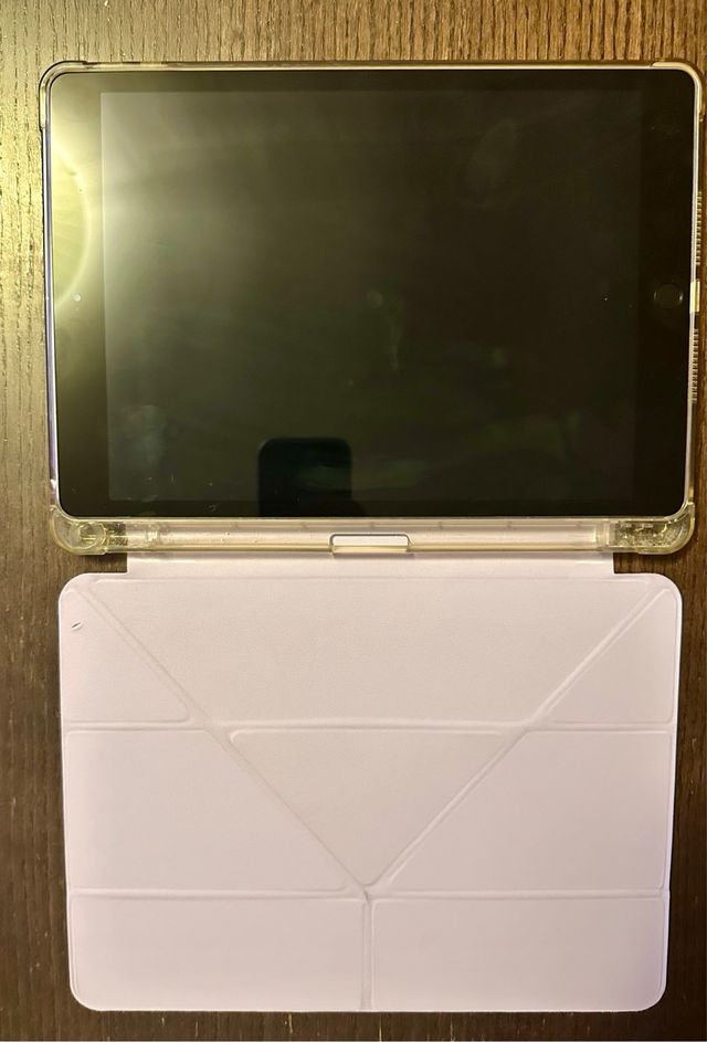 iPad 8 generacion con teclado,funda ycaja original
