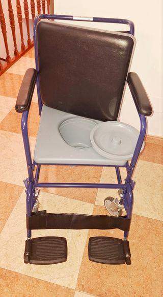 Silla de ruedas para WC