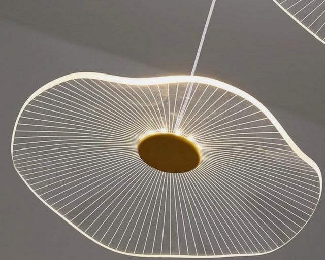 Lámpara Colgante Hoja de Loto Dorada