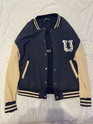 Chaqueta estilo béisbol