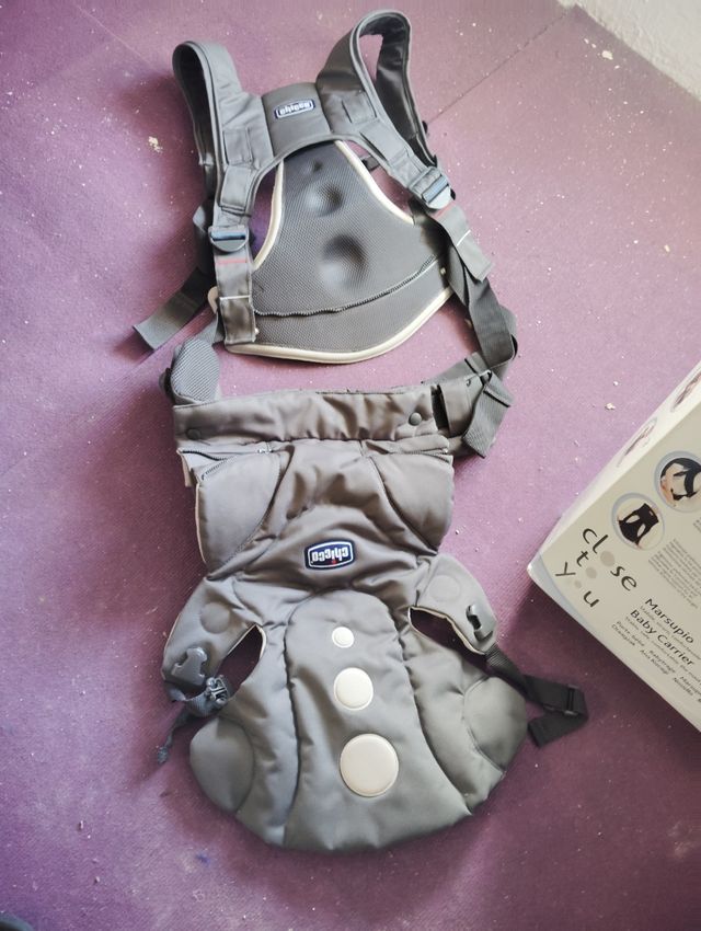 Mochila Portabebés Chicco Gris