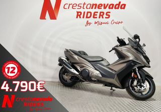 Kymco AK 550