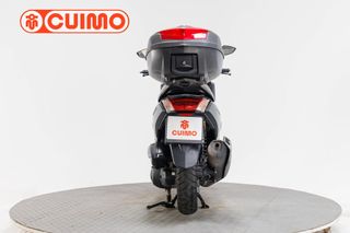 YAMAHA NMAX 125
