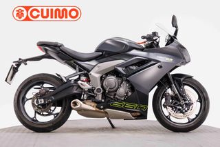 TRIUMPH DAYTONA 660