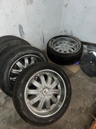 Llantas con neumatico Hummer GMC 8 Tornillos 22"