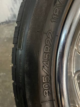 Llantas con neumatico Hummer GMC 8 Tornillos 22"