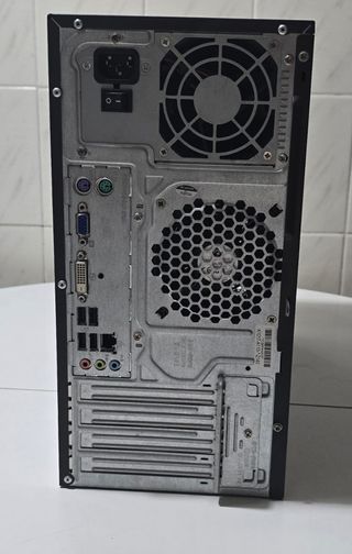Ordenador Fujitsu ESPRIMO P400