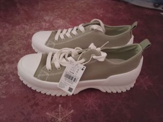 Zapatillas lona mujer ,talla 41,equivale a 40