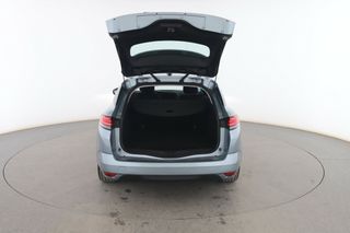 Renault Megane 1.6 E-Tech Hybrid Intens