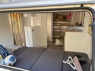 Caravana Hergo con papeles