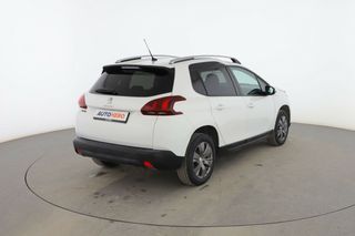 Peugeot 2008 1.2 PureTech Style