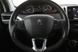 Peugeot 2008 1.2 PureTech Style