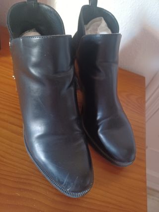 Botines Zara Talla 38 Negros