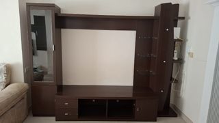 Mueble de salón robusto madera y cristal