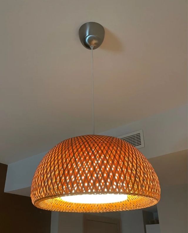 Lámpara de bambú colgante