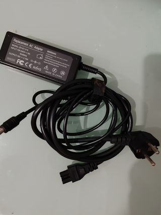 Cargador Portátil 19V 3.16A