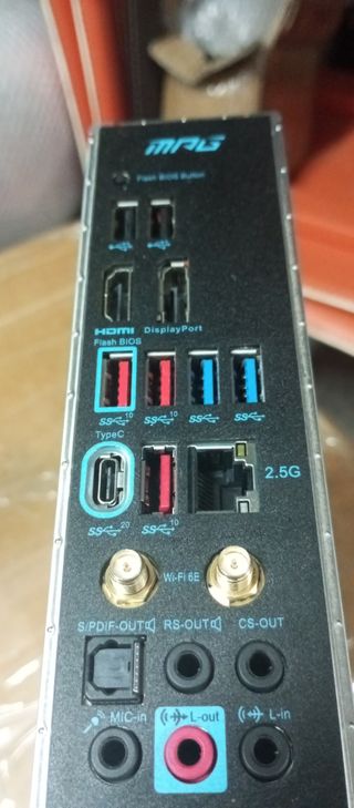 MSI MPG Z590 GAMING CARBON WIFI Placa Base