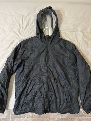 Abrigo Nike Negro con Capucha