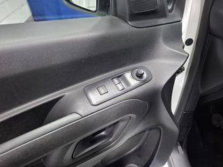 PEUGEOT Partner Pro Standard 600kg BlueHDi 55kW
