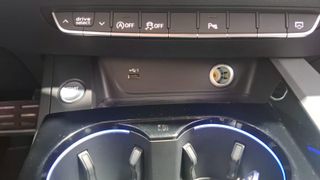 AUDI A4 Avant S line 35 TFSI 110kW S tronic