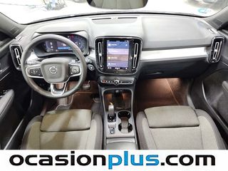Volvo XC40 B3 G Core Dark Auto 120 kW (163 CV)