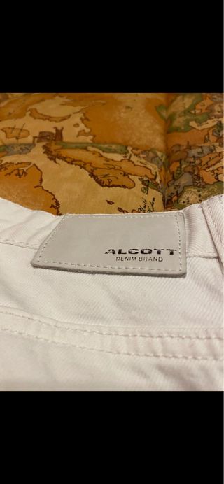 Jeans bianchi Alcot strappati