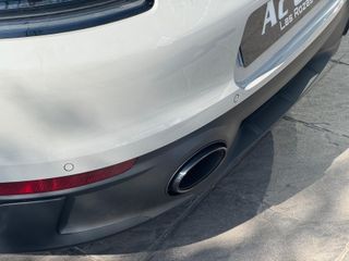 PORSCHE 911 Carrera 4 GTS Coupé