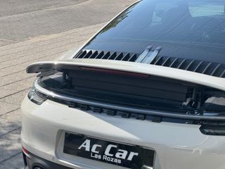 PORSCHE 911 Carrera 4 GTS Coupé
