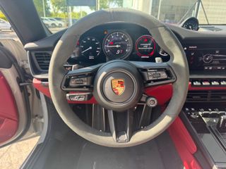 PORSCHE 911 Carrera 4 GTS Coupé